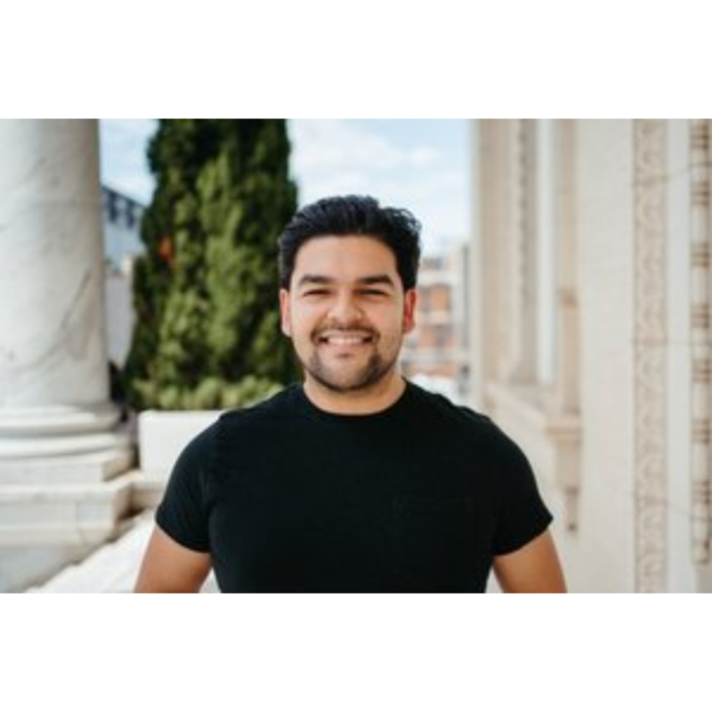 Music at a Multi-Ethnic Church with Salvador Blanco